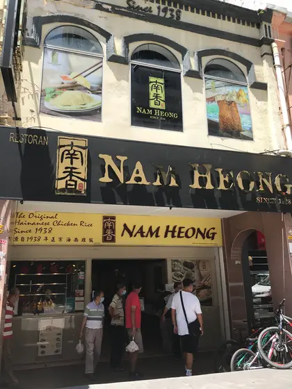 人気店でいつも賑わっています