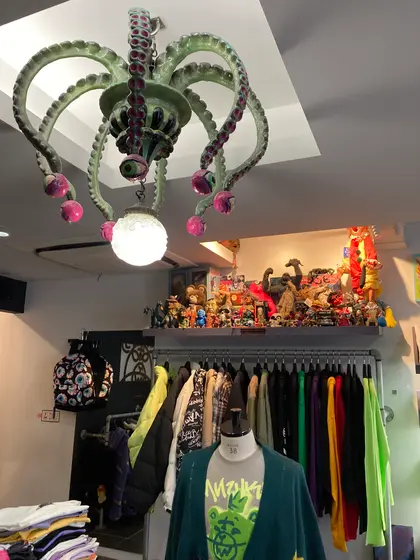 店内のディスプレイも超個性的！
