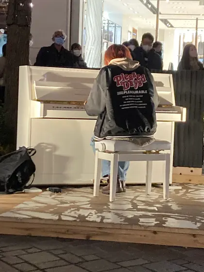 ストリートピアノ