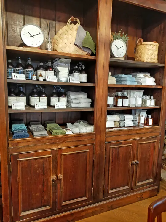 おしゃれな生活雑貨も