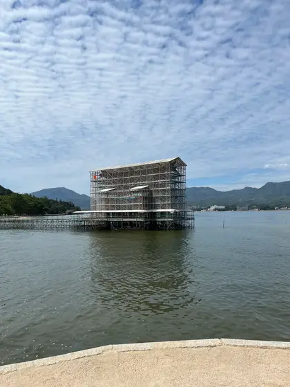 工場中