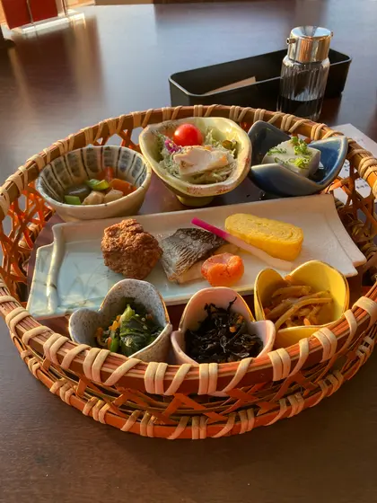 朝食