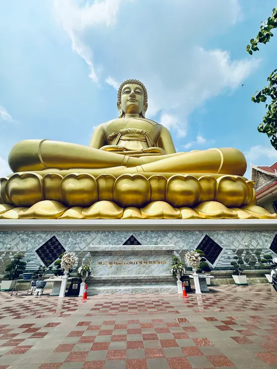 ワット・パークナム・パーシーチャルーン