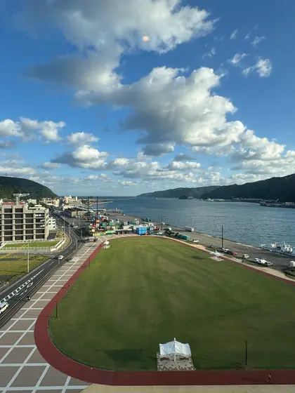 ホテルの目の前は海