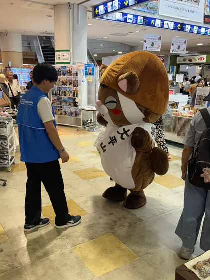 ご当地キャラかな?