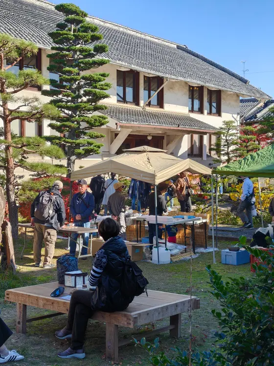 広い中庭は大宴会会場