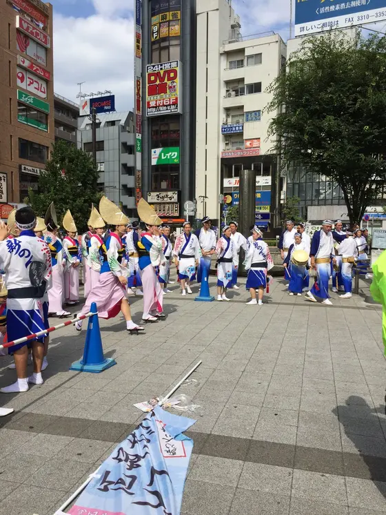 高円寺北口前広場