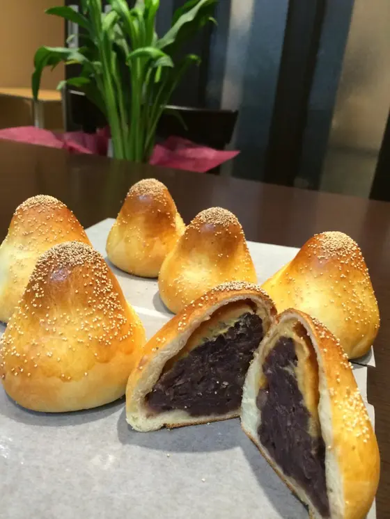 シンボルパン：真岡ピーナッツあんパン