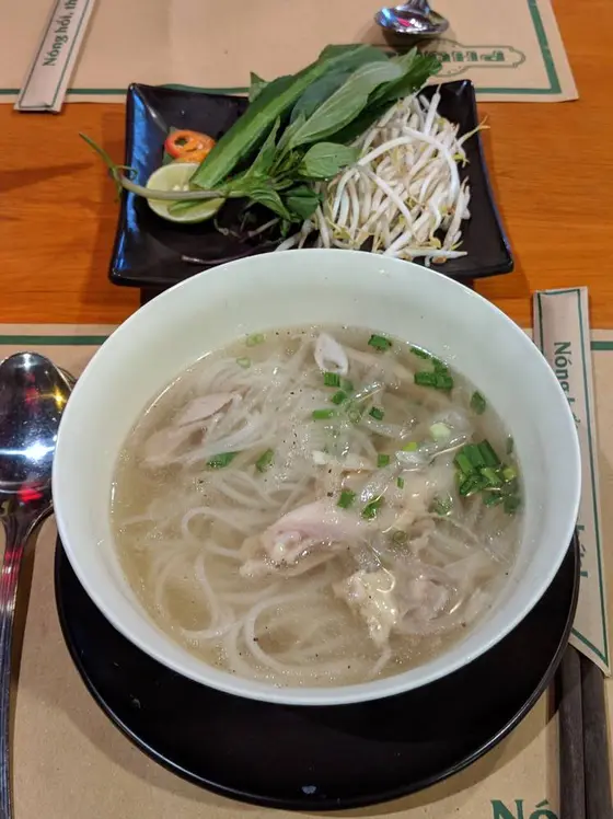 鶏肉のフォー