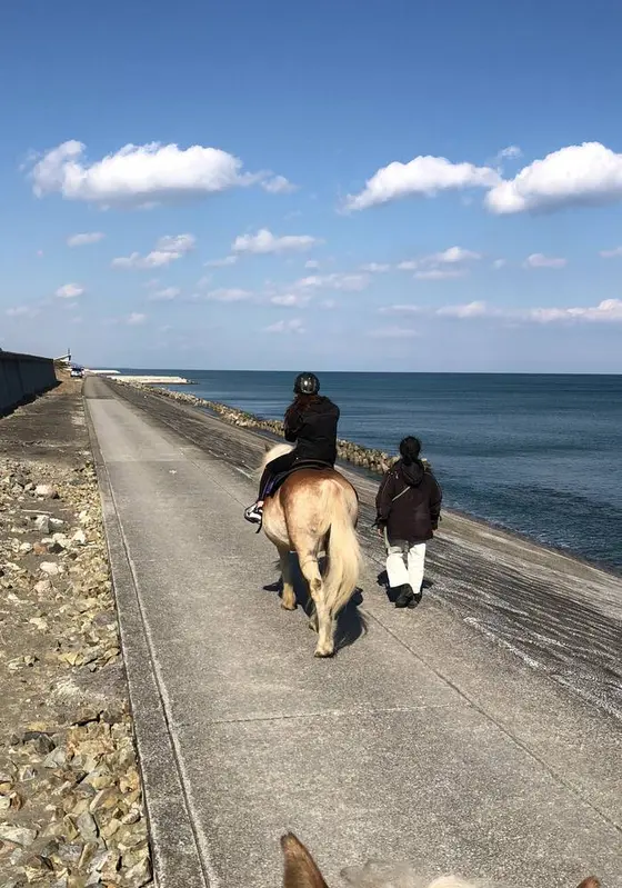 海岸乗馬