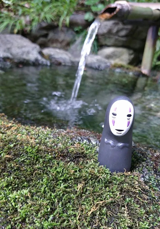 カオナシ