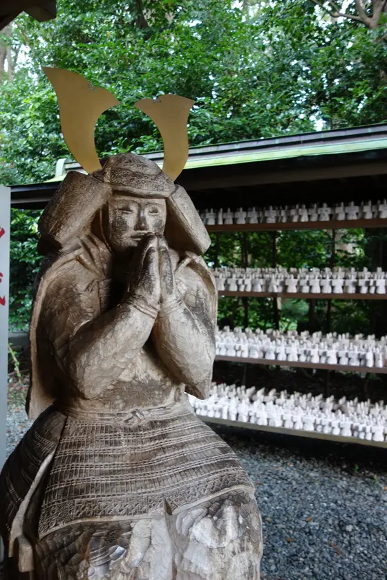 撫で身代わり様