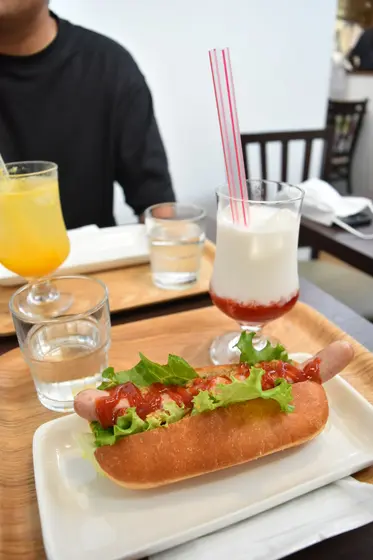 完成したホットドッグがこちら！