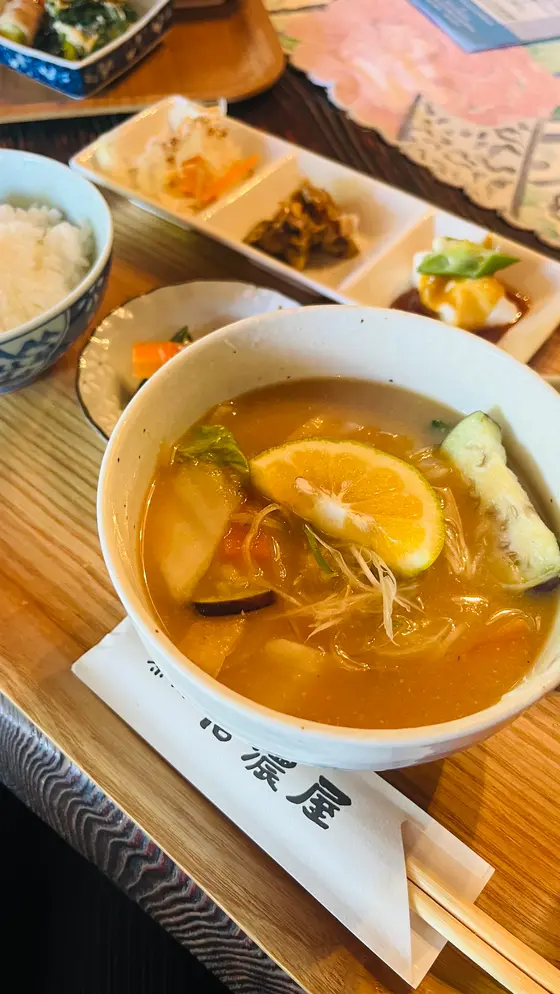 郷土料理　だんご汁