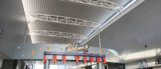 空港到着