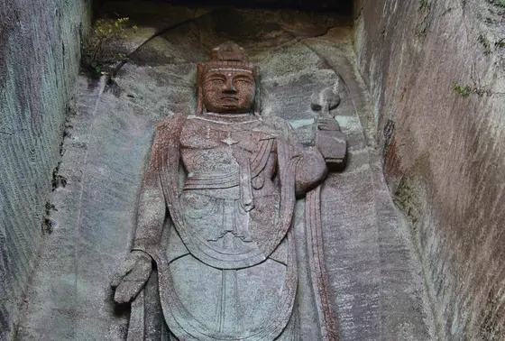 百尺観音