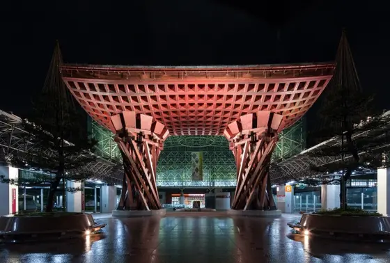 金沢駅 鼓門