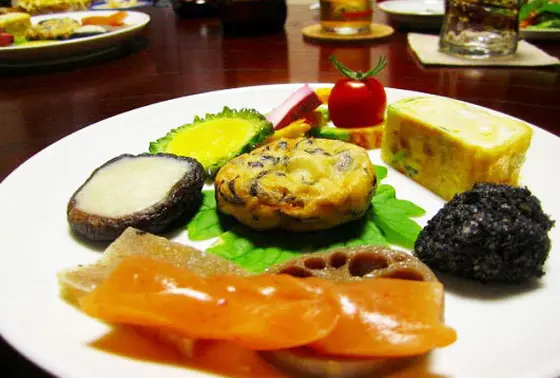 沖縄料理を太秦で「にんじん食堂」