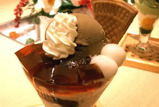 ほうじ茶パフェ。