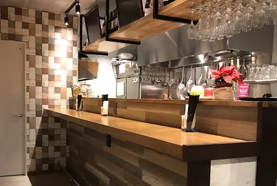 立ち飲みカウンター