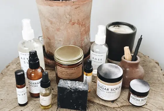 お隣には別館も