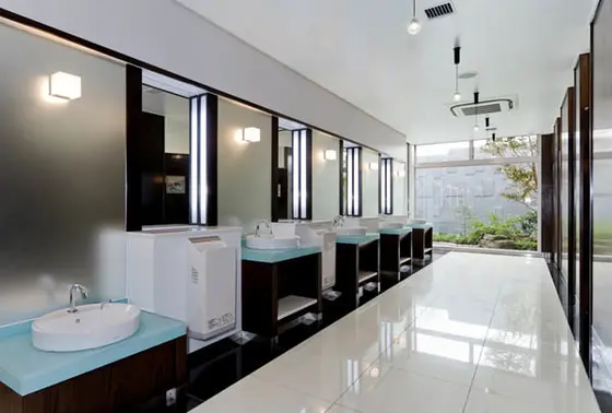 1億円のトイレが有名★