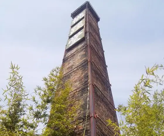 こんな煙突がニョキニョキ建ってます