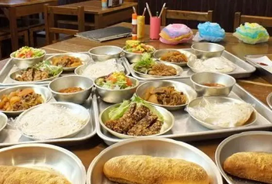 お料理はなつかしの給食系