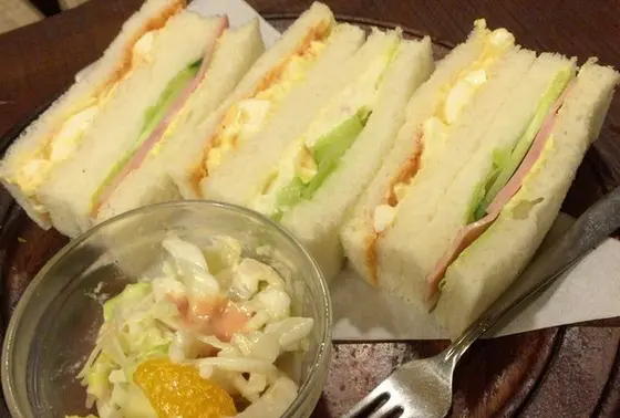 サンドイッチやトーストも