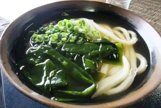 わかめうどん
