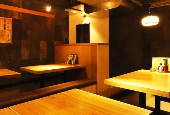 接待や会食にも使える落ち着いた雰囲気の和個室