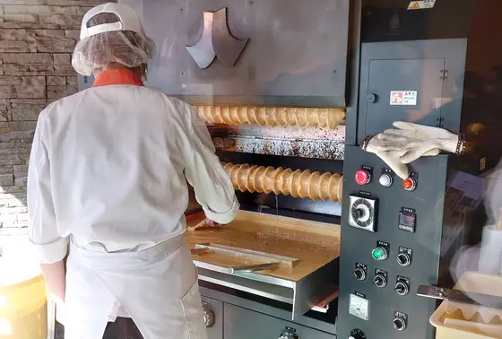 焼いている最中のバウムクーヘン！