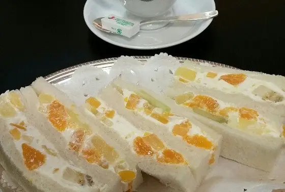 フルーツサンド