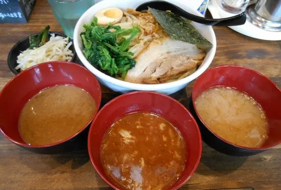 三色つけ麺