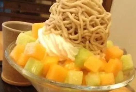 夏のメニュー「緑風パフェ」