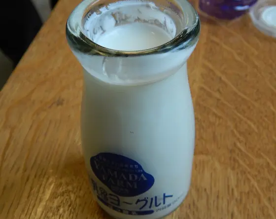 生乳飲むヨーグルト