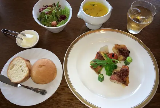 お魚のガーデンランチ