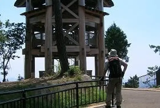 山頂です♪足の悪いかたもモノレールからバリアフリーで行きます！