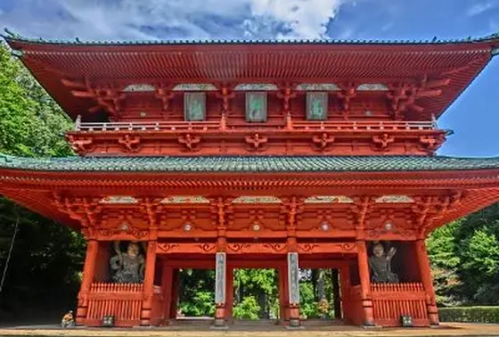 高野の山入り口「大門」