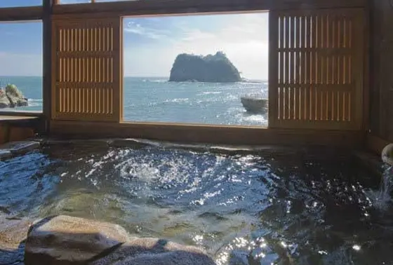 こちらのお宿は温泉からの景色がスバラシイ。