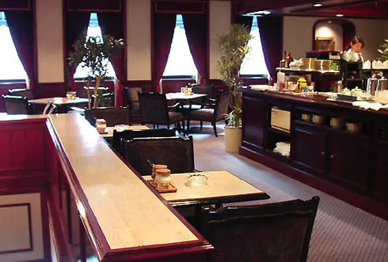 落ち着いた喫茶スペース