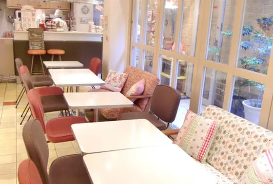 地下にはcafe
