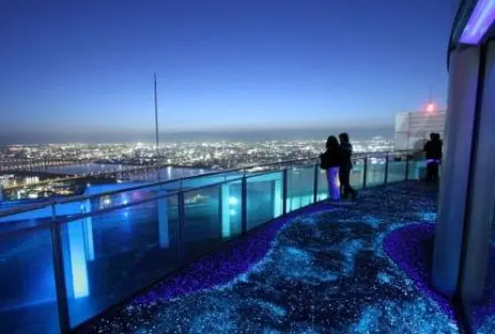 夜はロマンチックな夜景を楽しめる