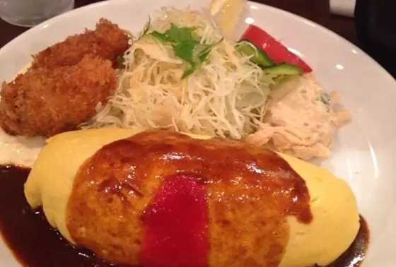 オムライス、ハンバーグ‥