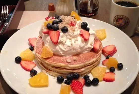 フルーツレインボーパンケーキ🍓