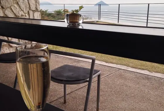 海の見えるレストラン