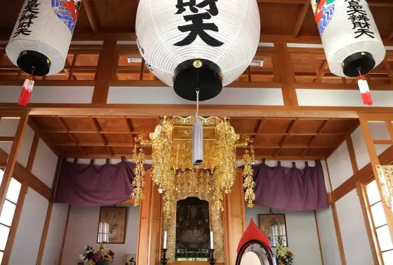 こちらは弁財天