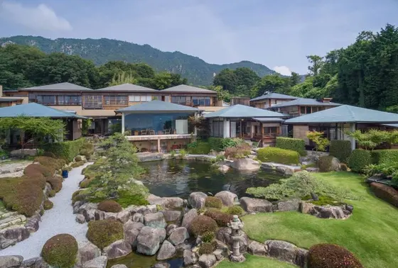 庭や池の手入れが素晴らしいヽ(*´▽)ノ♪