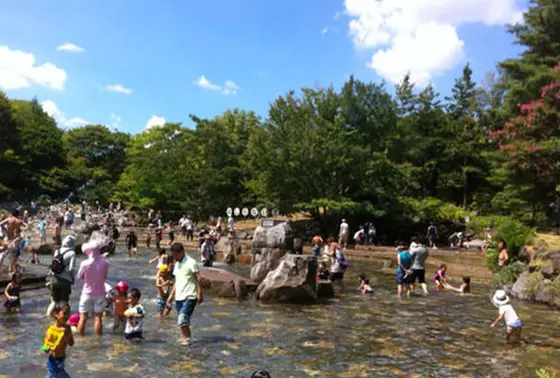 夏はチビッコは水遊びも出来ちゃいます
