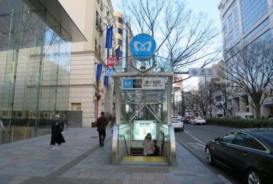 表参道駅から出発するならA2出口から！